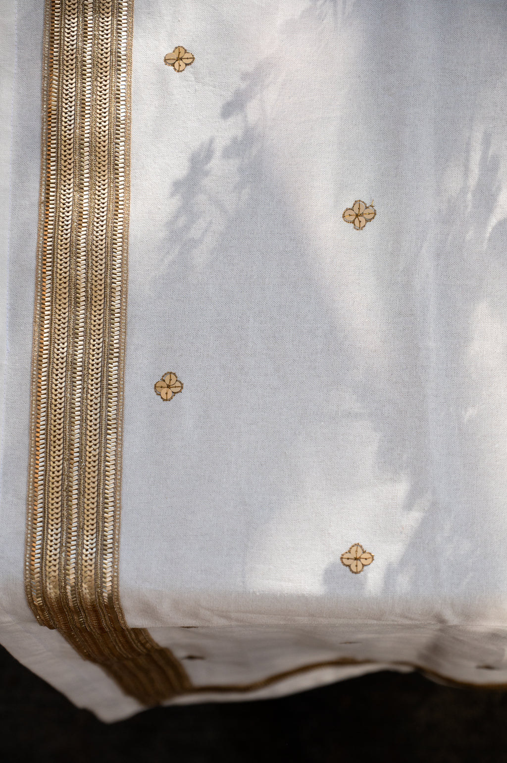 Inara Table Cover