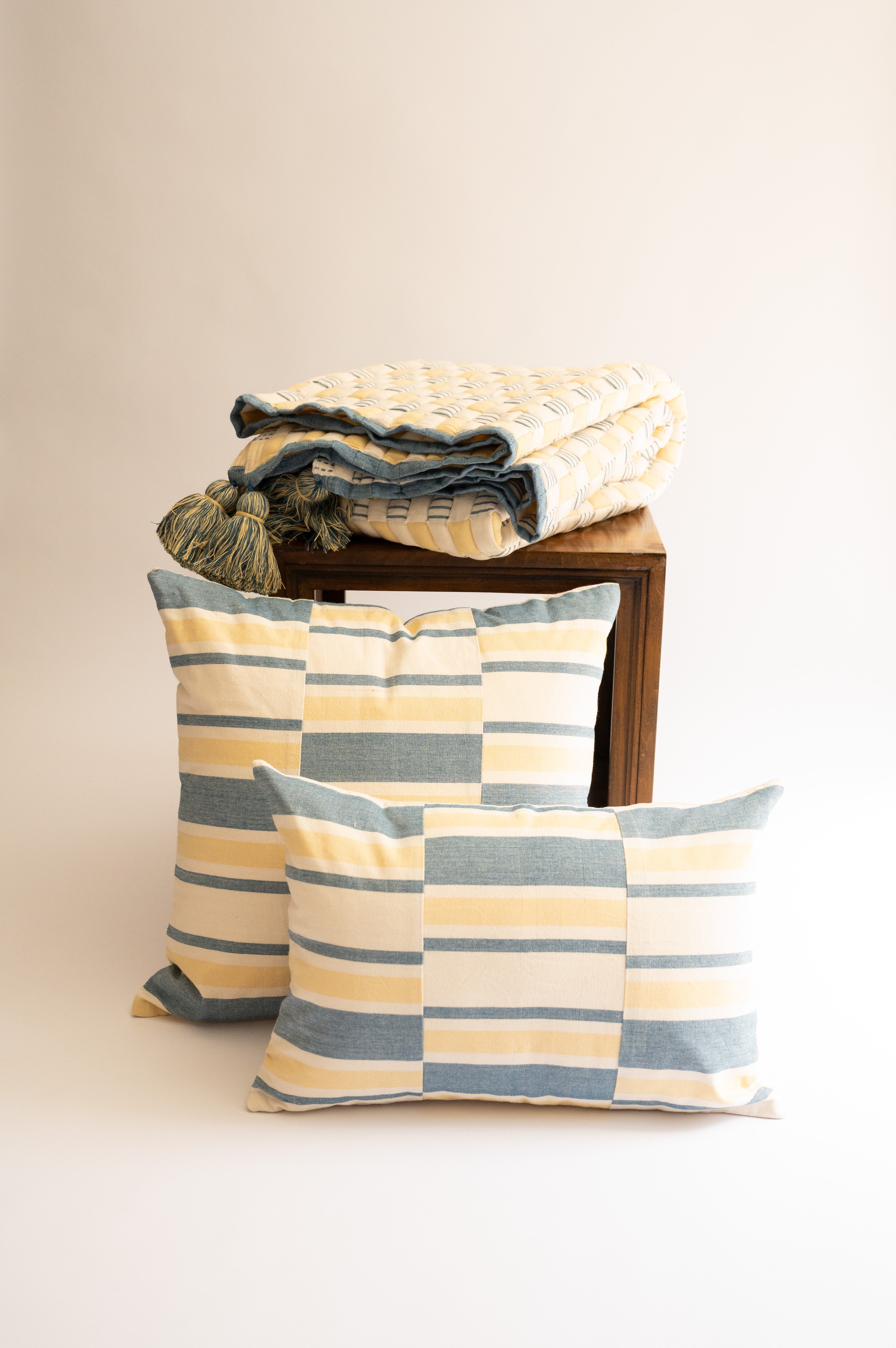 Jodha Handloom Throw Pillow 20"x20"