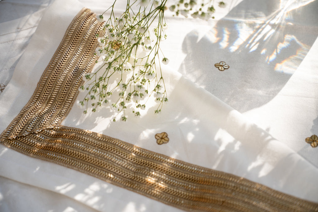 Inara Table Cover