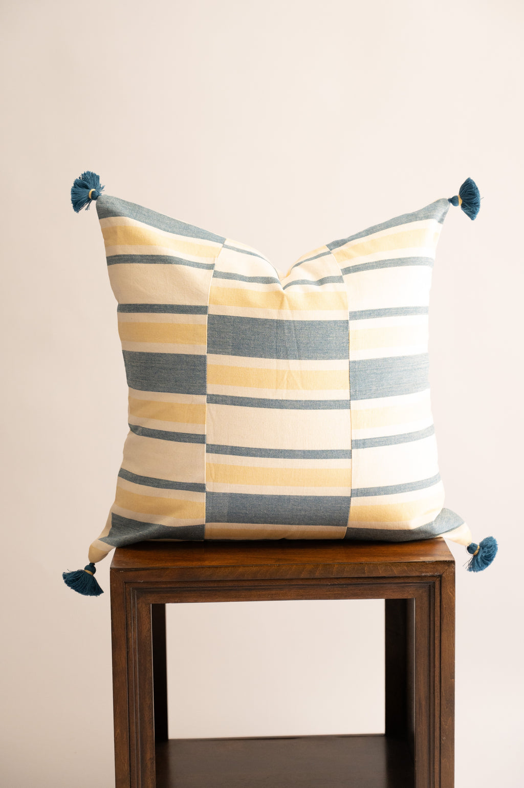 Jodha Handloom Throw Pillow 20"x20"