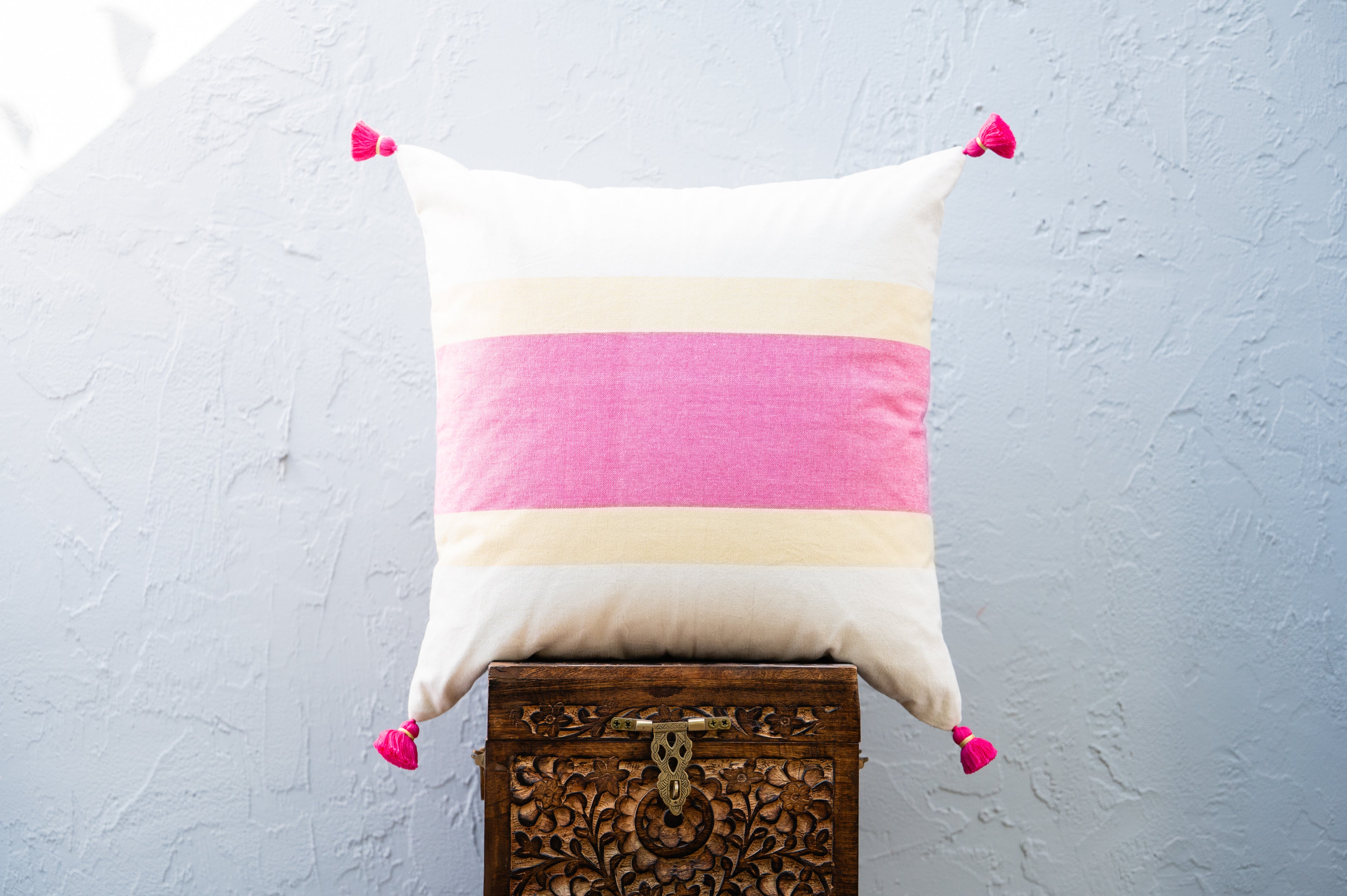 Saroj Pillow