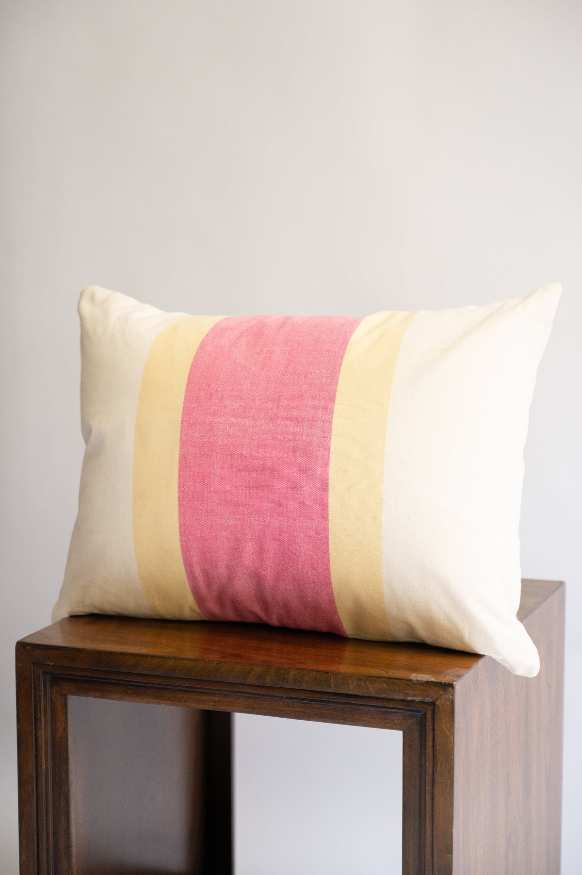 Saroj Handloom Throw Pillow 14"x20" Lumbar