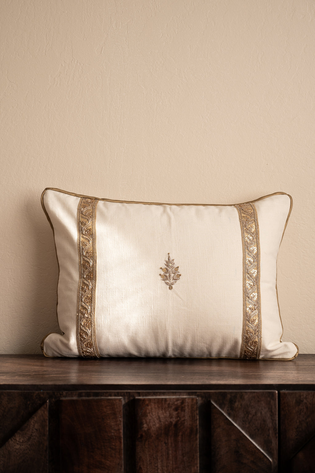 Noor Pillow 14"x20" Lumbar