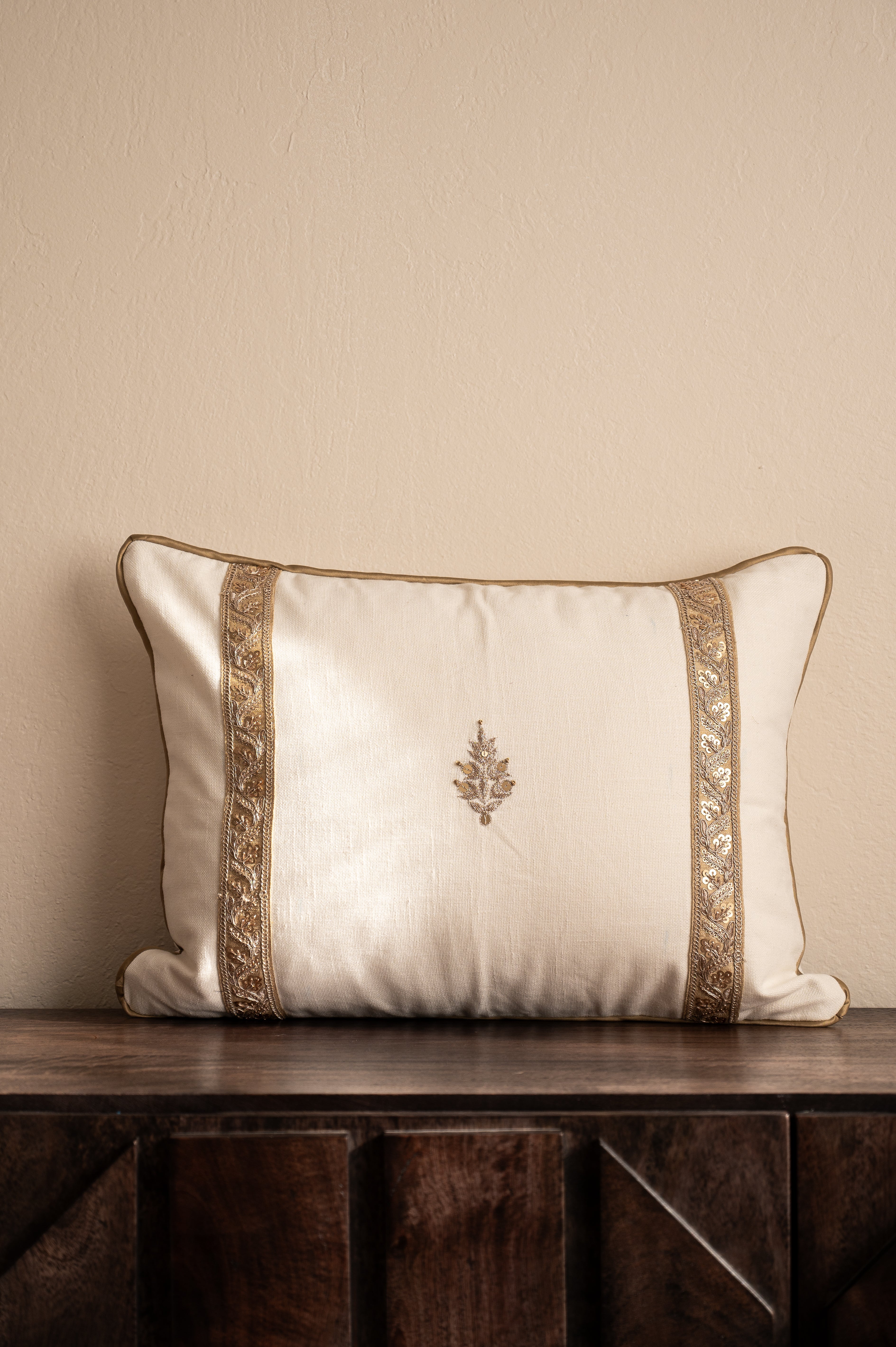 Noor Pillow 14"x20" Lumbar