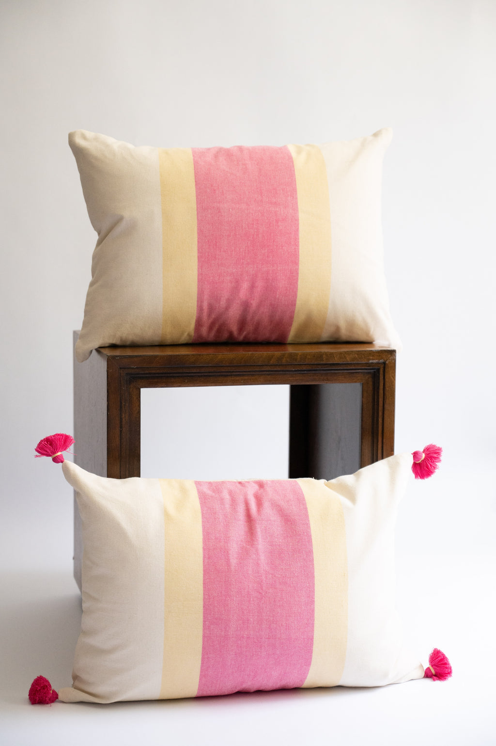 Saroj Handloom Throw Pillow 14"x20" Lumbar