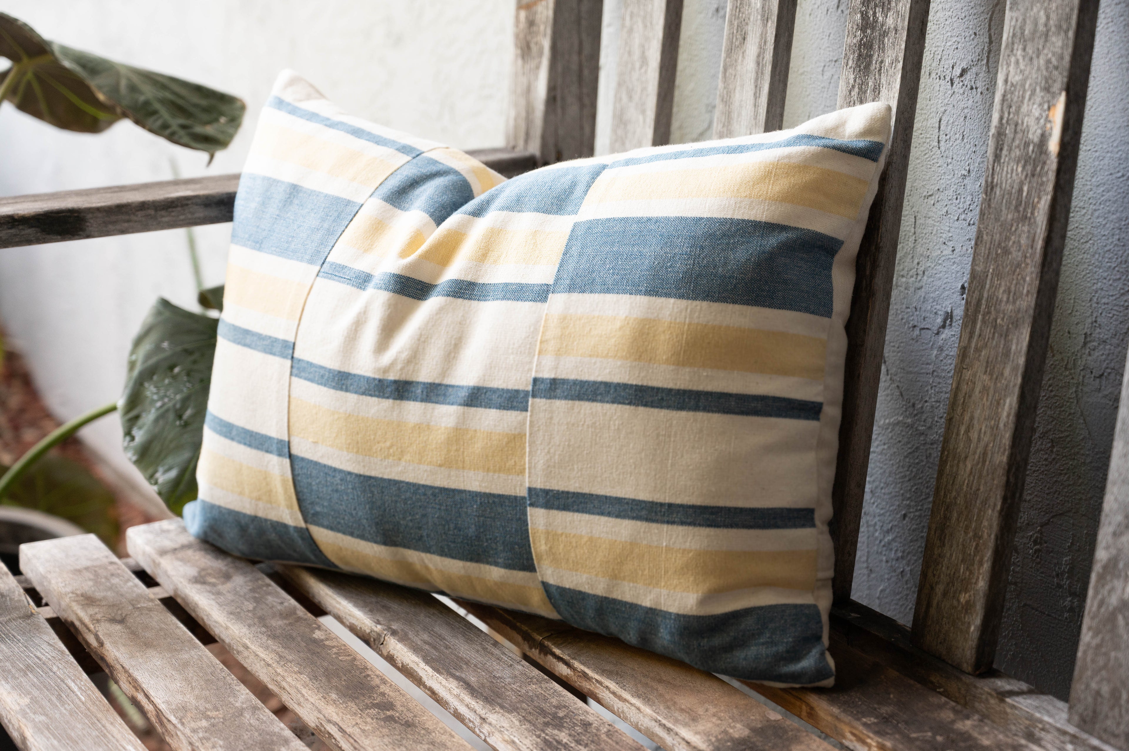 Jodha Hand Loom Pillow