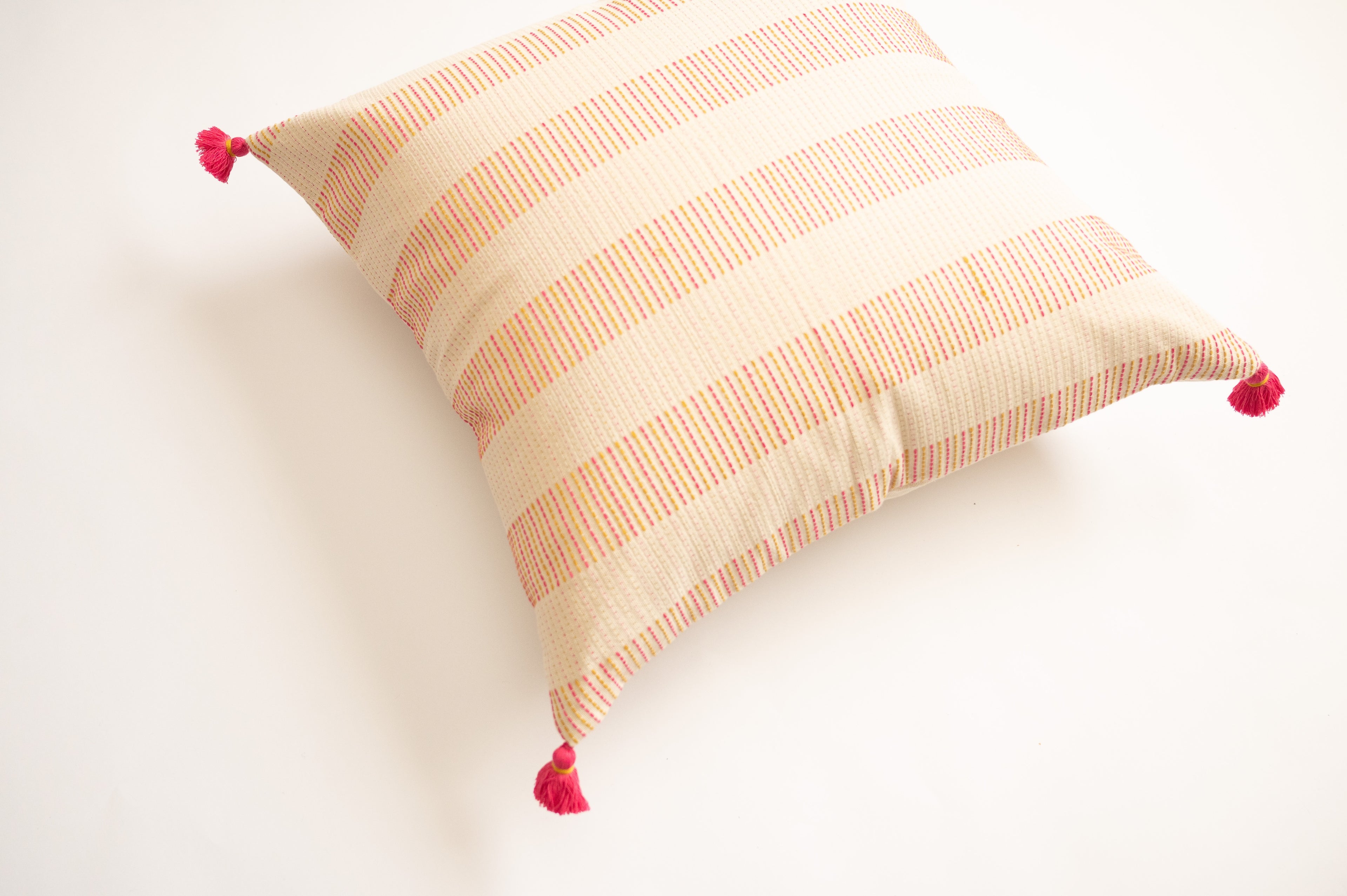 Ranisa Handloom Throw Pillow 20"x20"