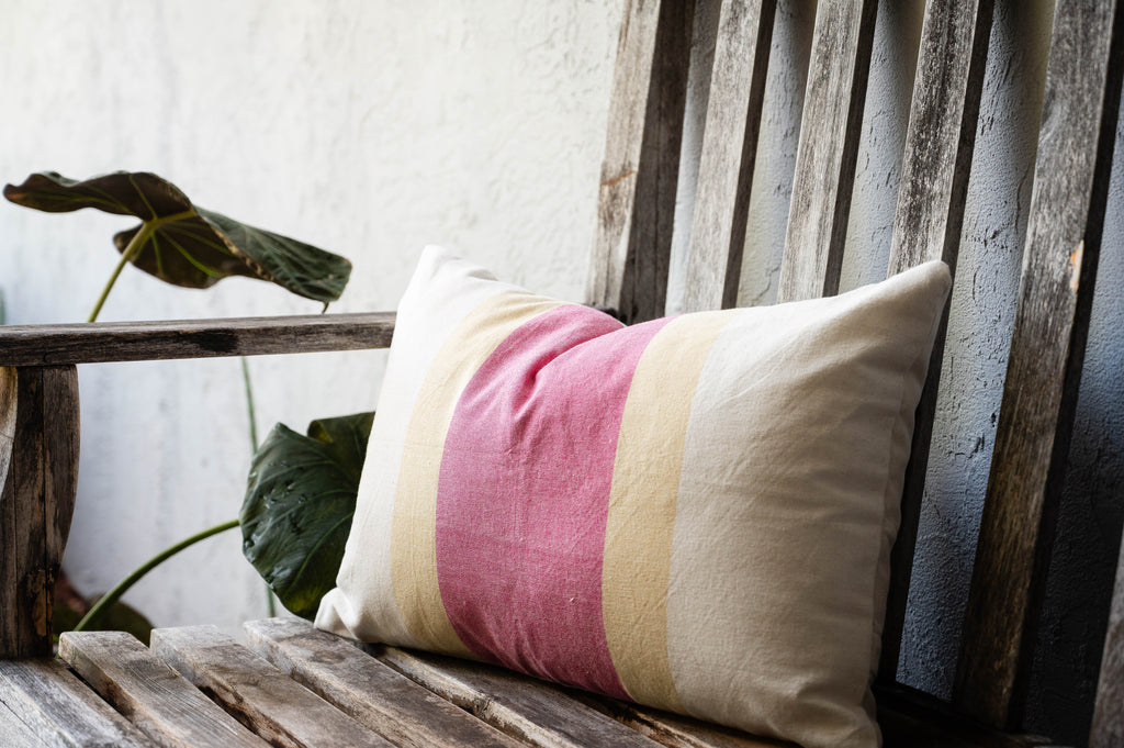Saroj Pillow (x2) & Amer Sujani Throw
