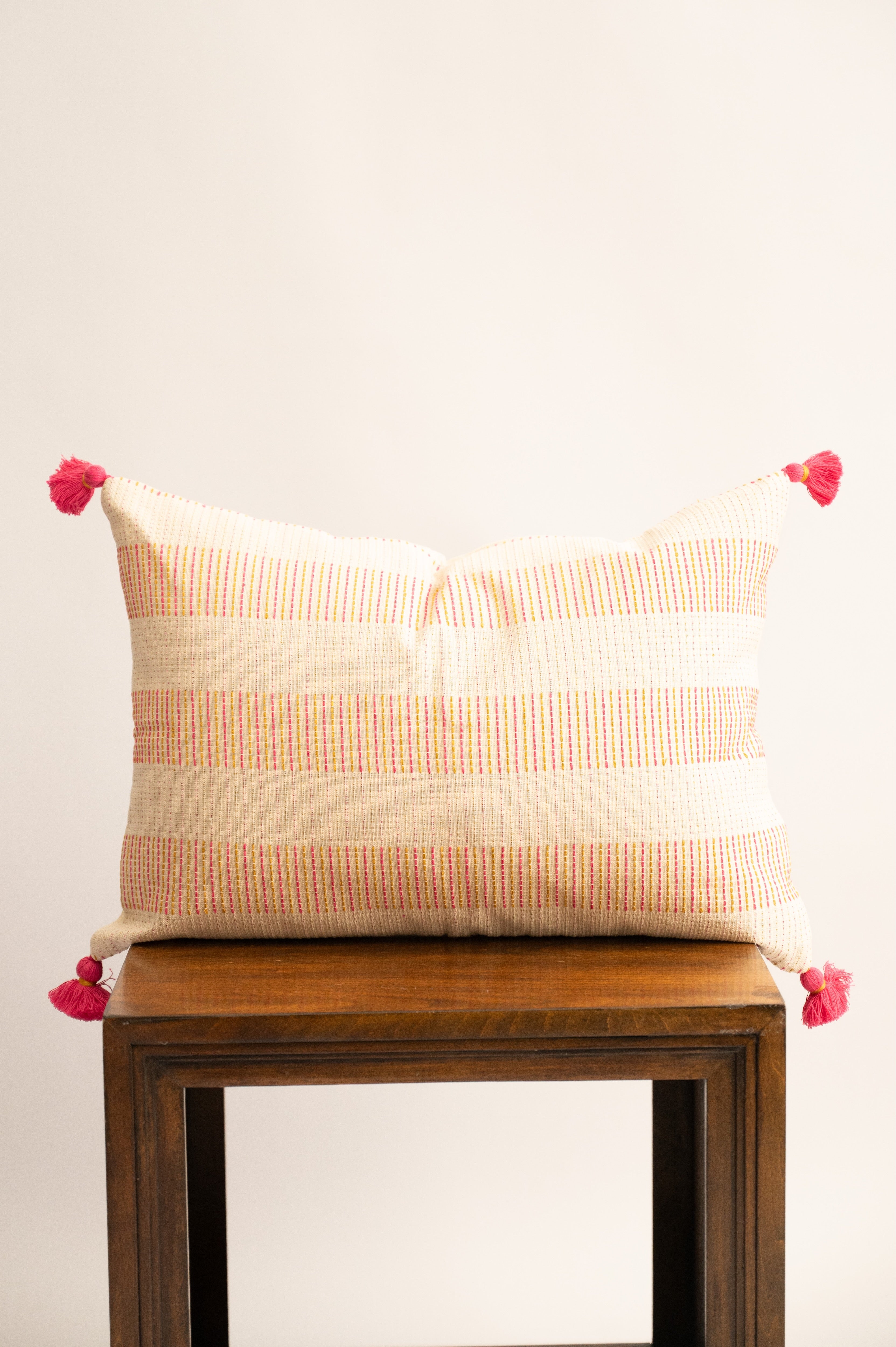 Ranisa Handloom Throw Pillow 14"x20" Lumbar