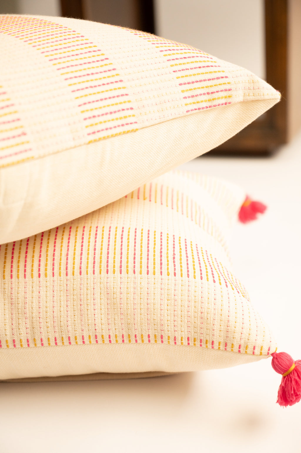 Ranisa Handloom Throw Pillow 14"x20" Lumbar